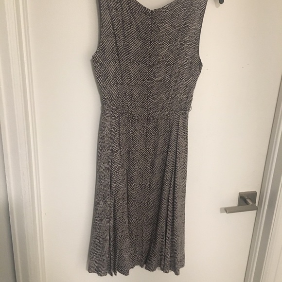 Light and dark gray polka dot formal dress - Picture 2 of 6